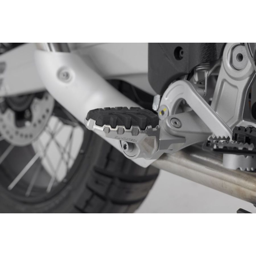 Zestaw podnóżków SW MOTECH EVO APRILIA TUAREG 660
