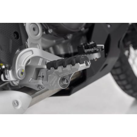 Zestaw podnóżków SW MOTECH EVO APRILIA TUAREG 660