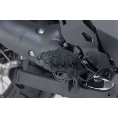 Zestaw podnóżków SW MOTECH EVO DUCATI DESERT X 950