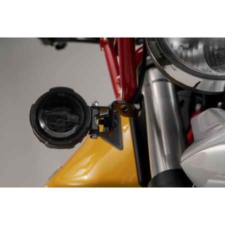Światła przeciwmgielne SW MOTECH EVO MOTO GUZZI