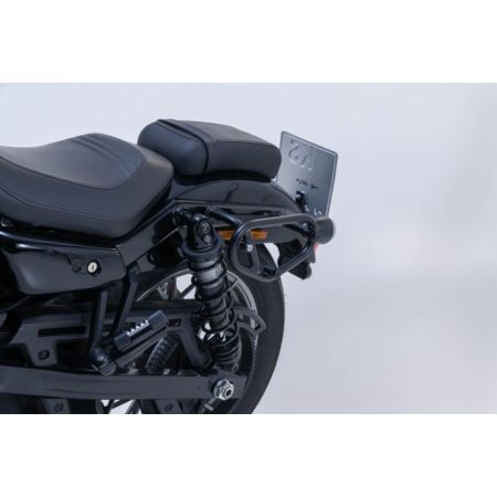 Stelaż boczny prawy SW MOTECH SLC HARLEY RH 975