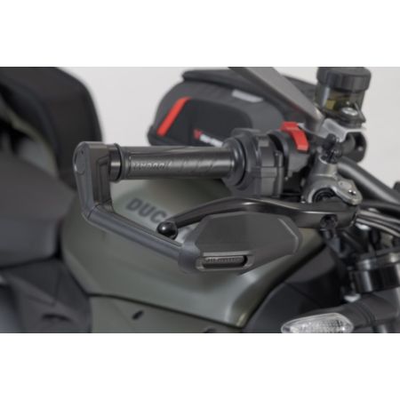 Osłona dźwigni SW MOTECH TRIUMPH DAYTONA 660