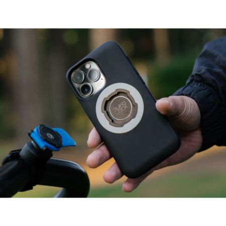 QUAD LOCK mag case iPhone 16